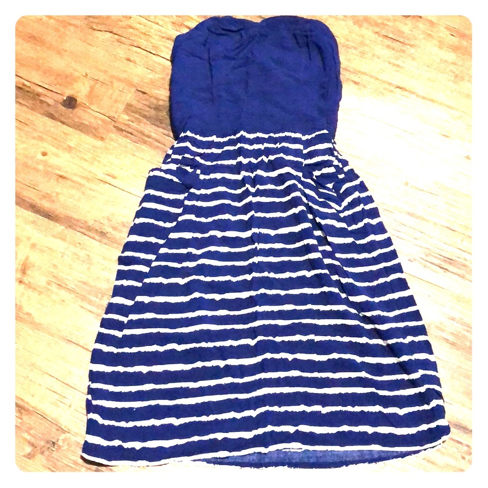 Xhilaration strapless dress in navy and white